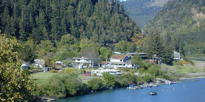 Four Seasons RV Park - Gold-Beach-Oregon | RVBuddy.com